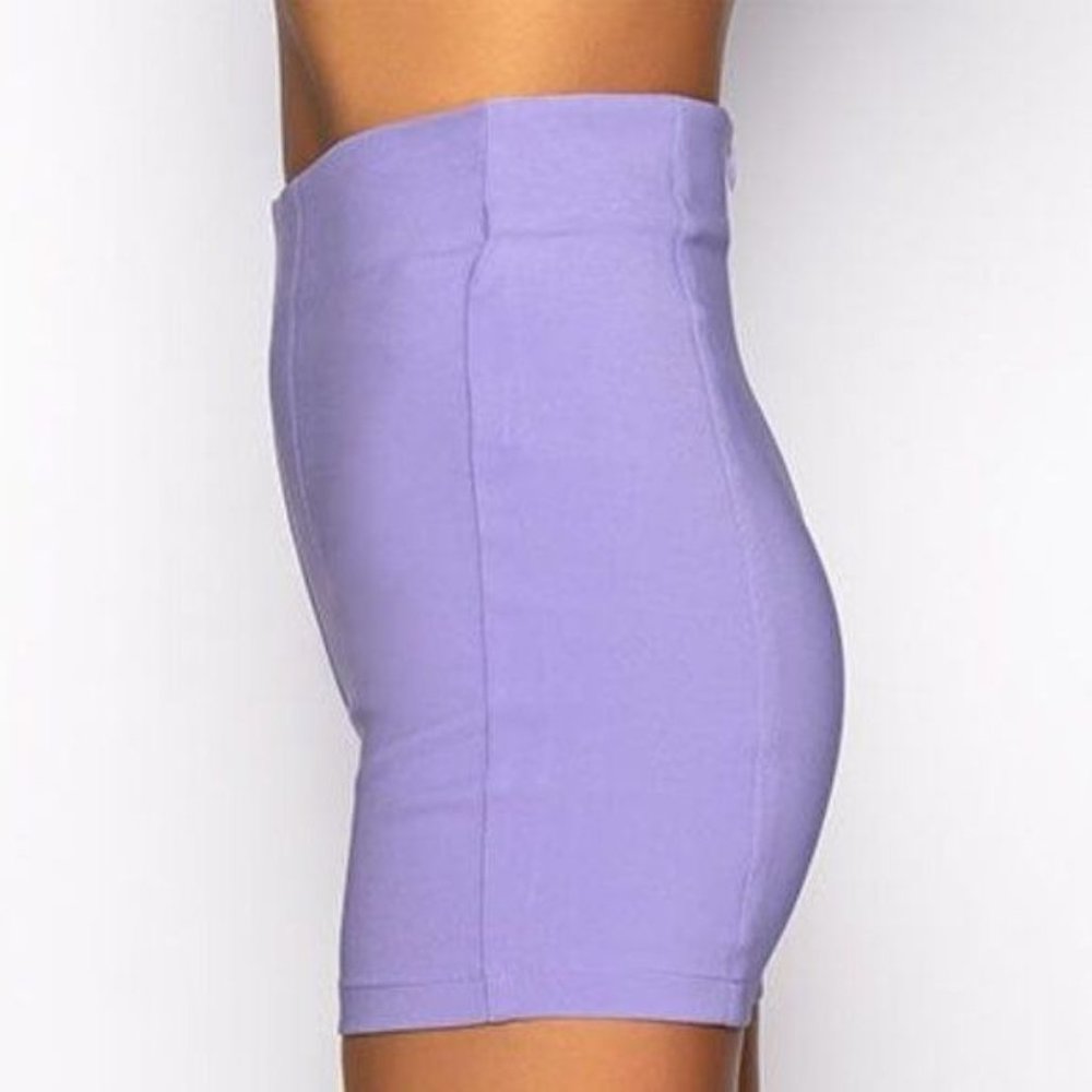 Stasia Light Work: Lilac Mini High Waist Plus Size Purple Shorts 1X - Picture 3 of 5